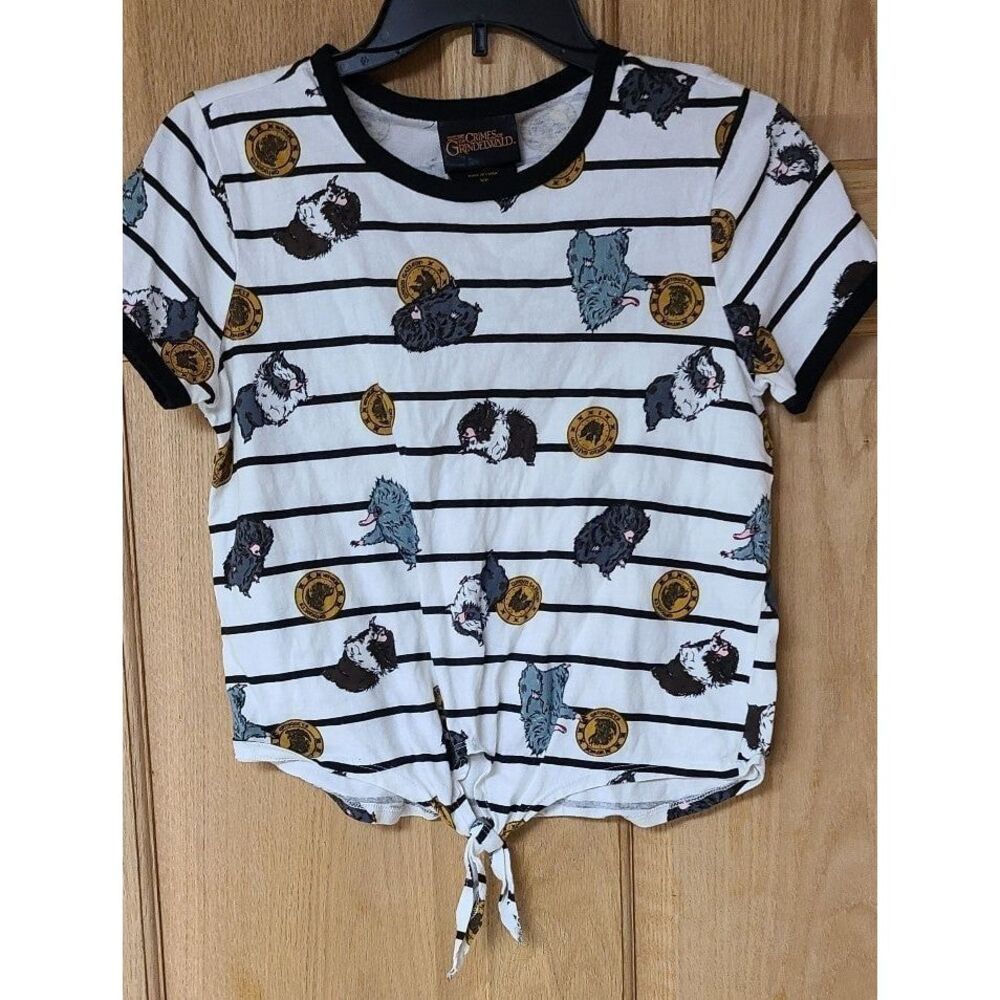Fantastic‎ Beasts xs short sleeve shirt